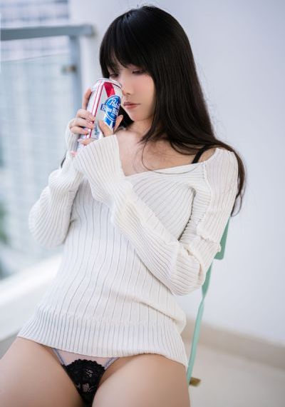 衣袖红镶边