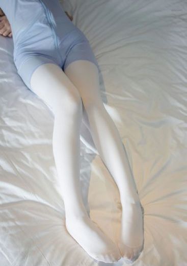 打白嫩光屁屁女网站