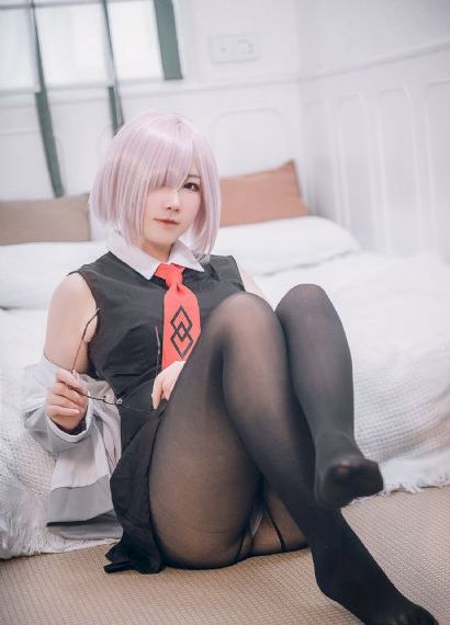 电影湿濡的女人