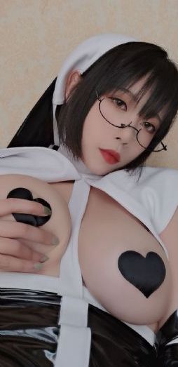迪拜的女孩完整高清在线观看